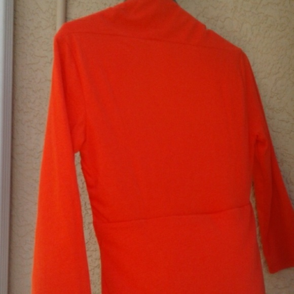 Blouses  set in great condition - Picture 3 of 5